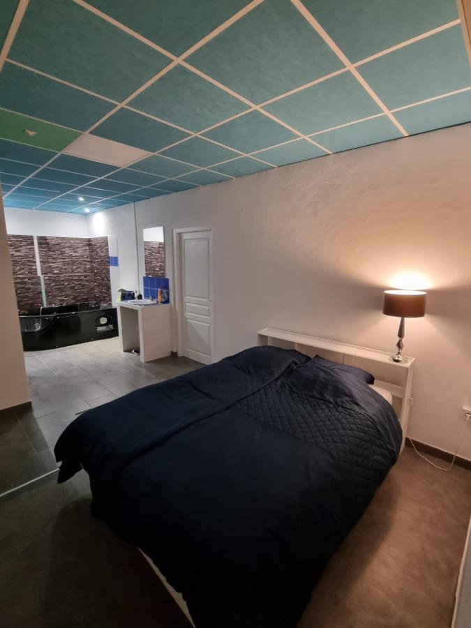 Sci Aquazen loisirs détente Saint-Mitre-les-Remparts Extérieur photo